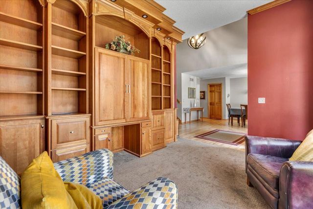 6709 Promontory Drive, Eden Prairie, MN 55346