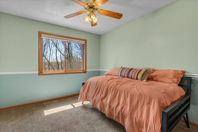 6709 Promontory Drive, Eden Prairie, MN 55346