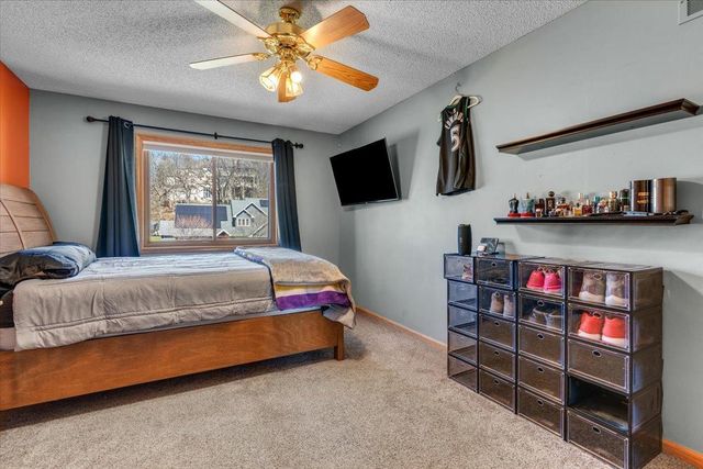 6709 Promontory Drive, Eden Prairie, MN 55346