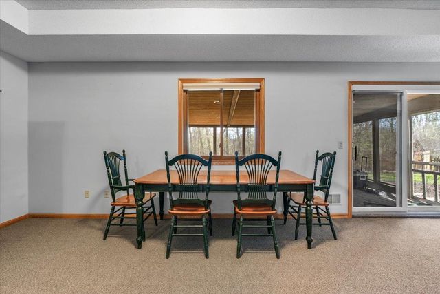 6709 Promontory Drive, Eden Prairie, MN 55346