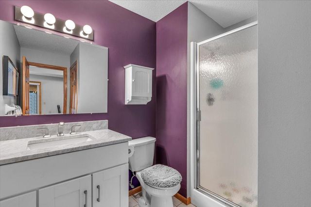 6709 Promontory Drive, Eden Prairie, MN 55346