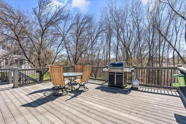 6709 Promontory Drive, Eden Prairie, MN 55346