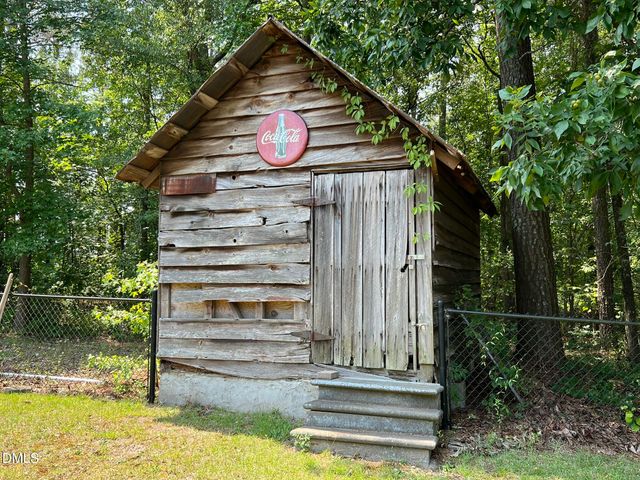 3623 Benson Hardee Road, Benson, NC 27504