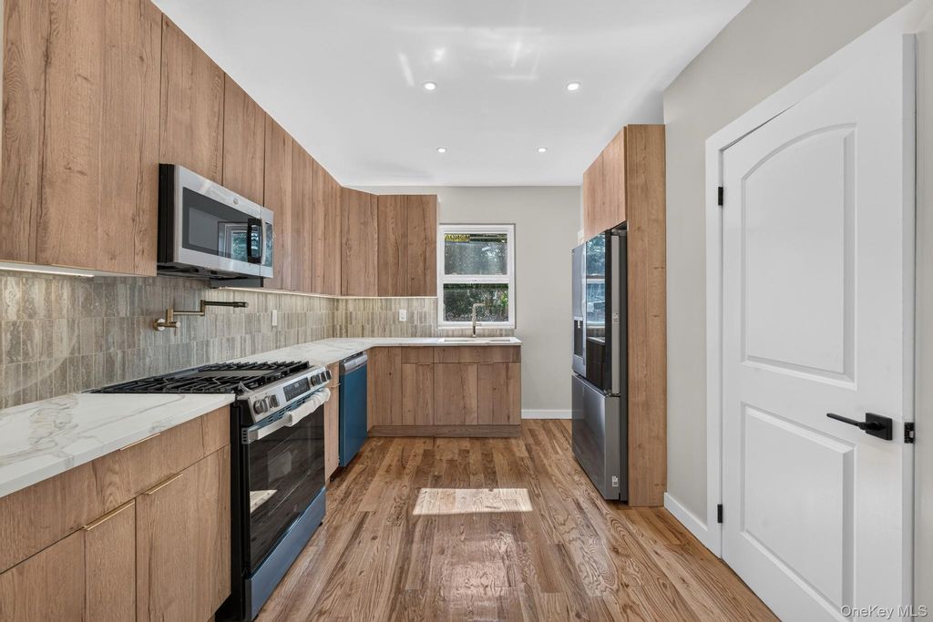 11934 145th Street, Jamaica, NY 11436 — photo 3