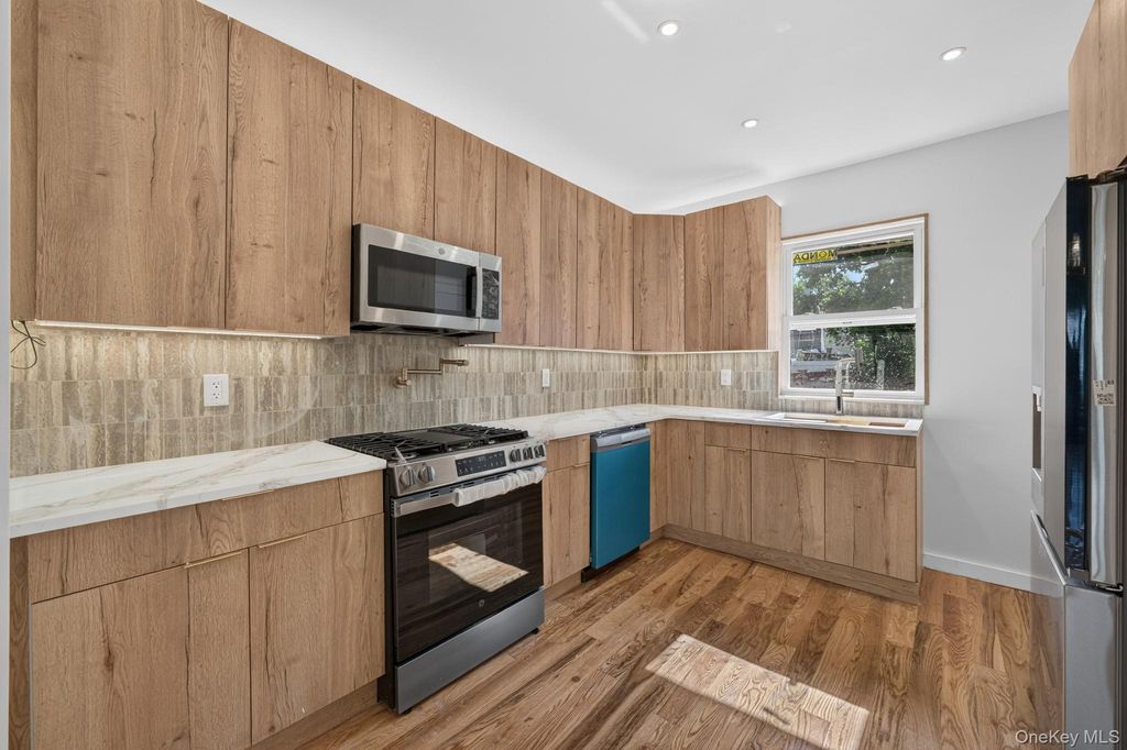 11934 145th Street, Jamaica, NY 11436 — photo 4