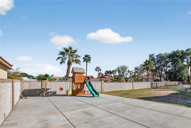 2740 Family Court, Las Vegas, NV 89117