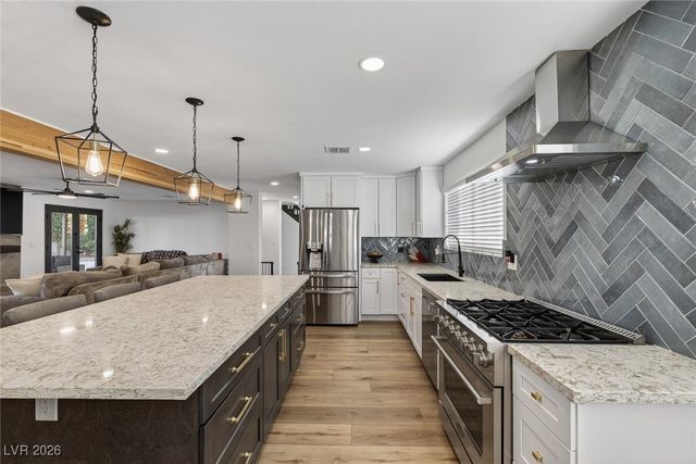 2740 Family Court, Las Vegas, NV 89117