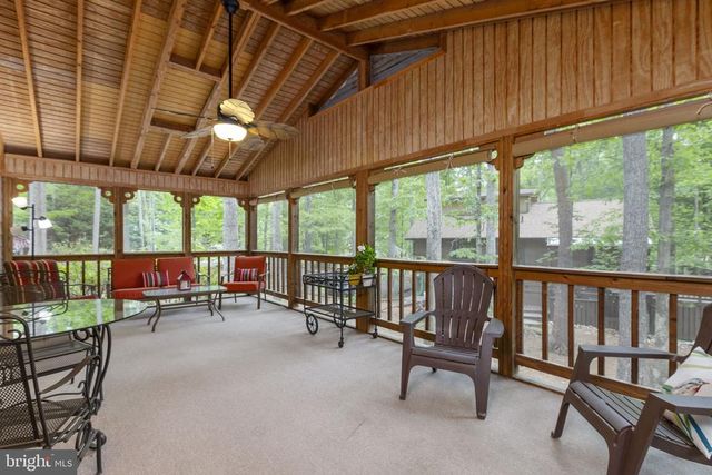 125 FAIRWAY DR, Locust Grove, VA 22508