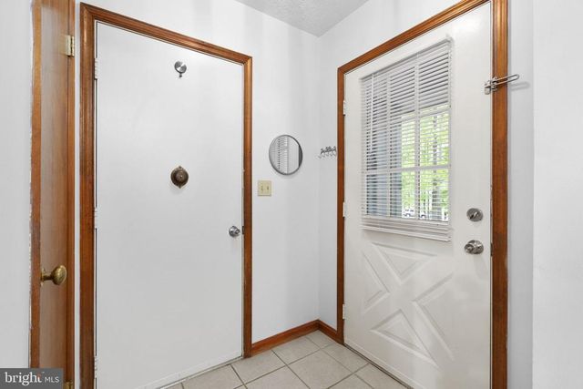 125 FAIRWAY DR, Locust Grove, VA 22508