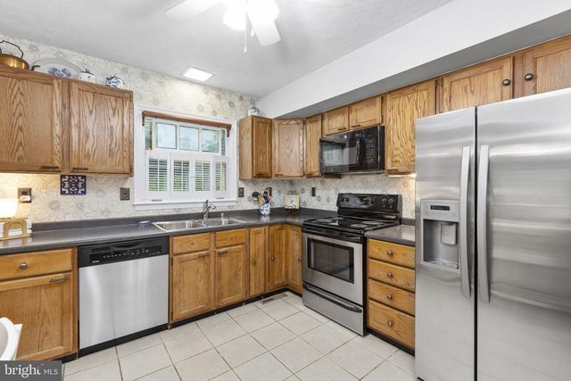 125 FAIRWAY DR, Locust Grove, VA 22508