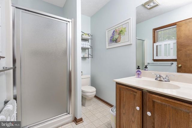 125 FAIRWAY DR, Locust Grove, VA 22508