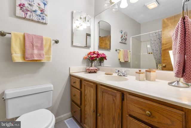125 FAIRWAY DR, Locust Grove, VA 22508