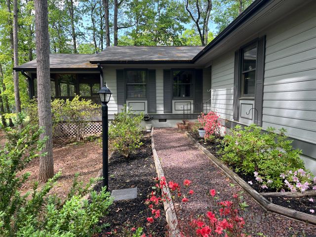125 FAIRWAY DR, Locust Grove, VA 22508
