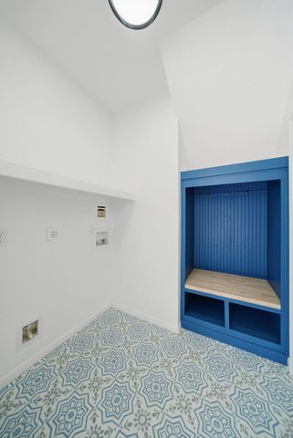 82 N Apple Spring Circle, The Woodlands, TX 77382