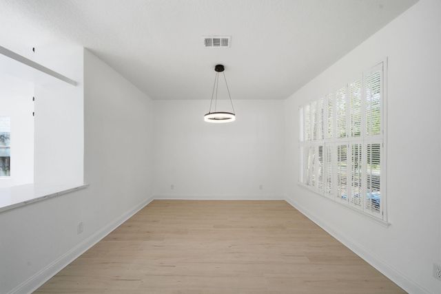 82 N Apple Spring Circle, The Woodlands, TX 77382