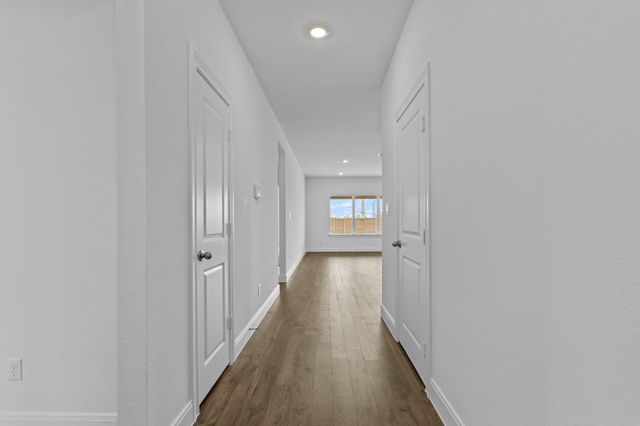 137 Union Pacific DR, Cedar Creek, TX 78612