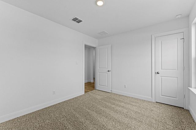137 Union Pacific DR, Cedar Creek, TX 78612