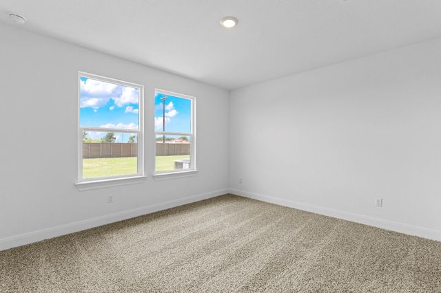 137 Union Pacific DR, Cedar Creek, TX 78612
