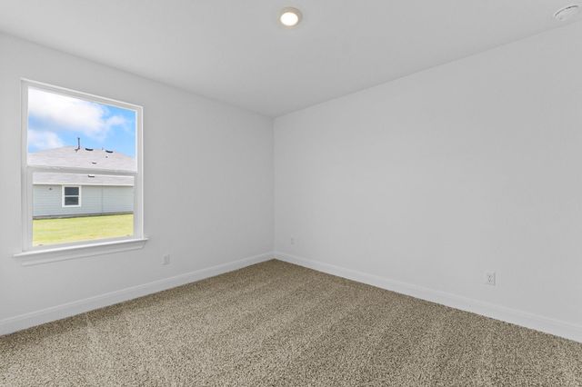 137 Union Pacific DR, Cedar Creek, TX 78612