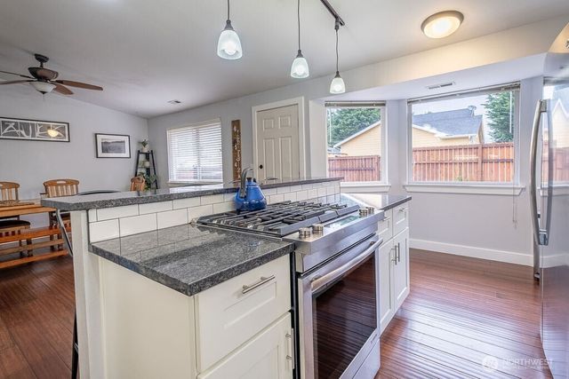 2302 13th Street, Anacortes, WA 98221