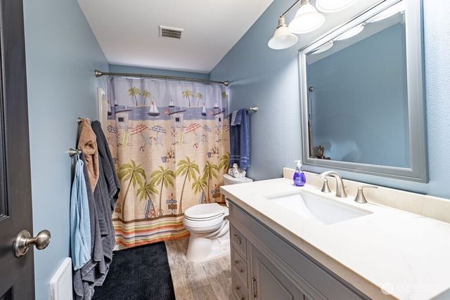 2302 13th Street, Anacortes, WA 98221