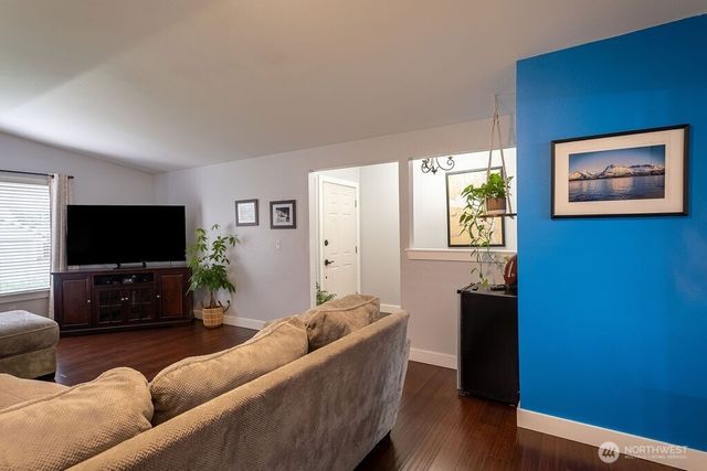 2302 13th Street, Anacortes, WA 98221