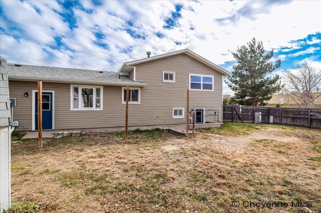 4700 KING ARTHUR WY, Cheyenne, WY 82009