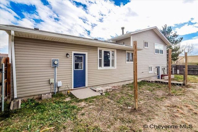 4700 KING ARTHUR WY, Cheyenne, WY 82009