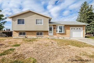4700 KING ARTHUR WY, Cheyenne, WY 82009