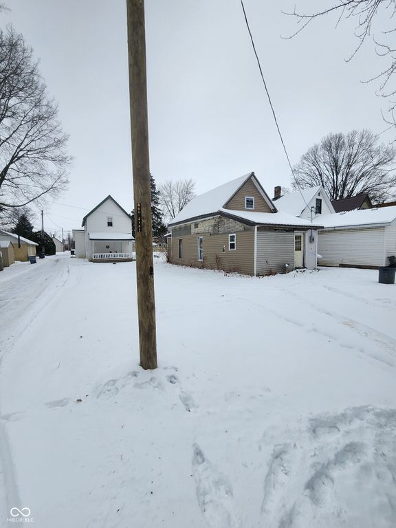 426 Cottage Avenue, Rushville, IN 46173