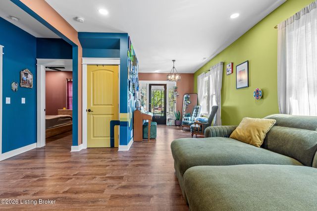 4516 S 2nd St, Louisville, KY 40214