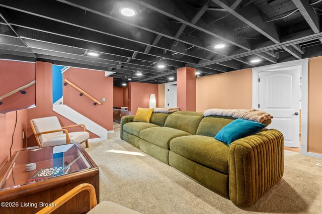 4516 S 2nd St, Louisville, KY 40214