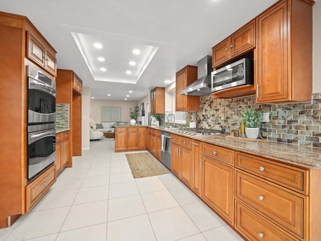 43718 Cameron Hills Dr, Fremont, CA 94539