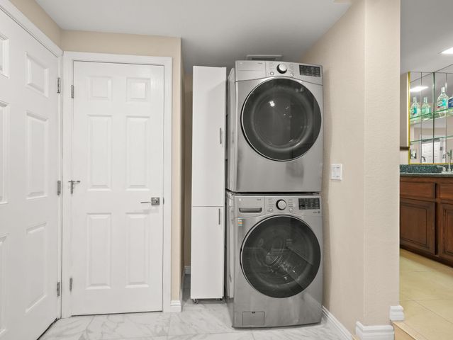 43718 Cameron Hills Dr, Fremont, CA 94539