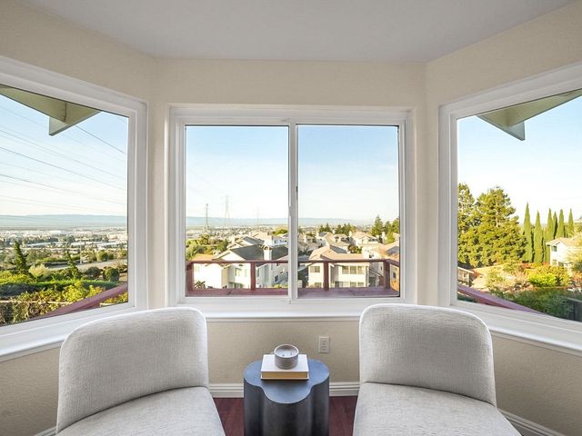 43718 Cameron Hills Dr, Fremont, CA 94539