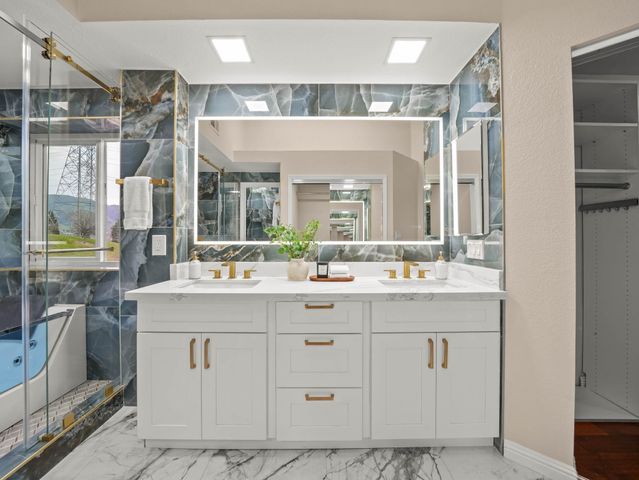 43718 Cameron Hills Dr, Fremont, CA 94539