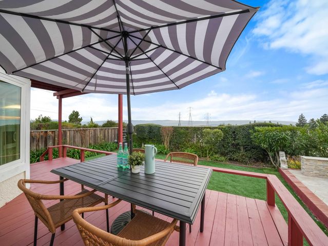 43718 Cameron Hills Dr, Fremont, CA 94539