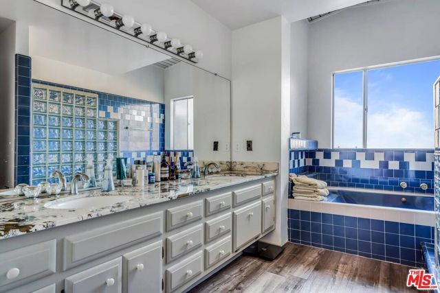 2436 Arbutus Drive, Los Angeles, CA 90049