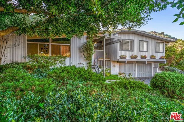 2436 Arbutus Drive, Los Angeles, CA 90049