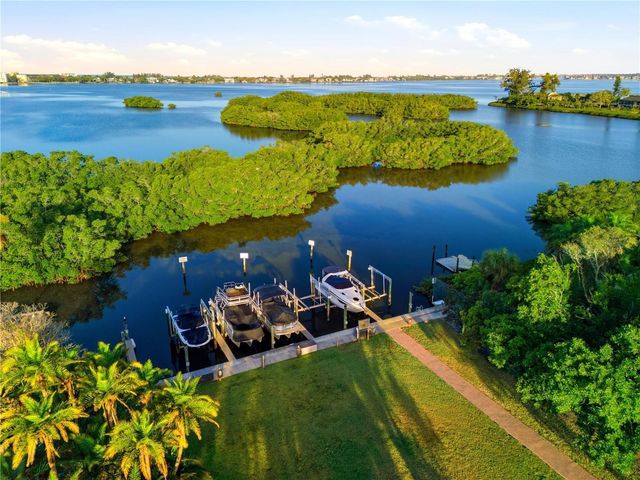 1740 ASSISI DRIVE, Sarasota, FL 34231