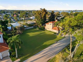 1740 ASSISI DRIVE, Sarasota, FL 34231