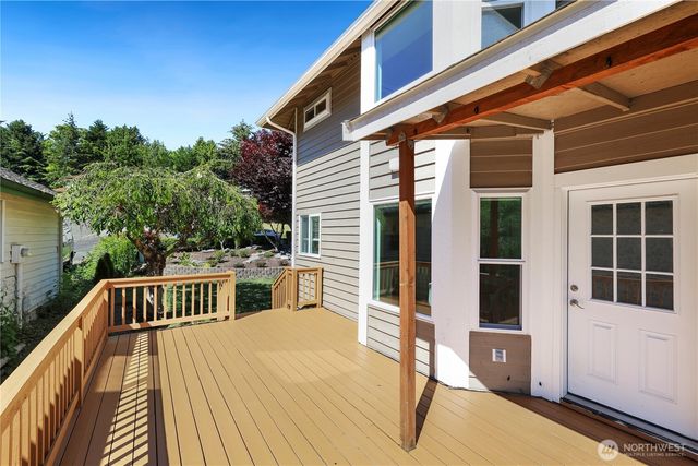 4615 SW 329th Way, Federal Way, WA 98023