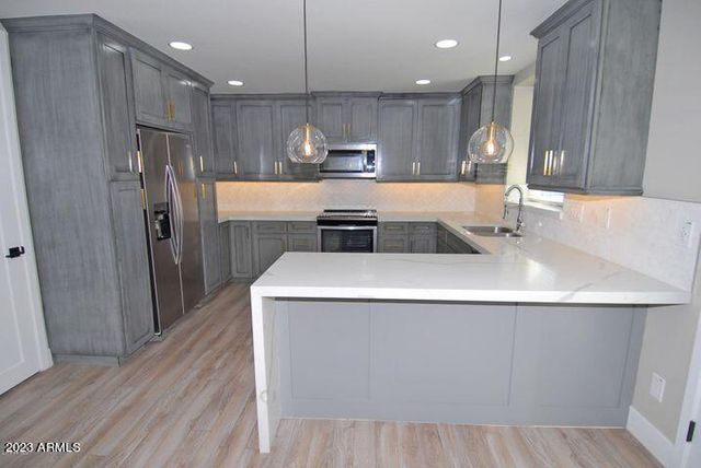 8541 E CATALINA Drive, Scottsdale, AZ 85251