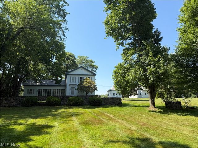 5559 Mccormick Road, Ravenna, OH 44266