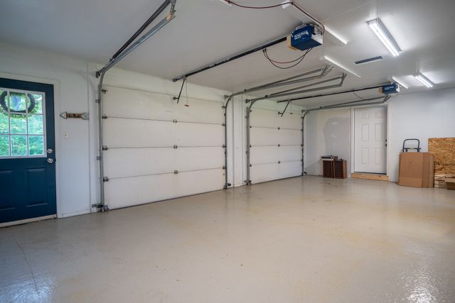 876 W Point Rd, Lawrenceburg, TN 38464