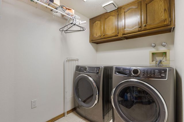 4809 Manitoba Court NE, Albuquerque, NM 87111