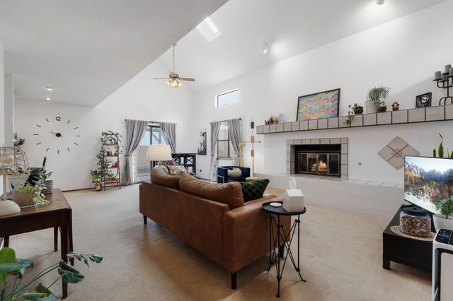 4809 Manitoba Court NE, Albuquerque, NM 87111