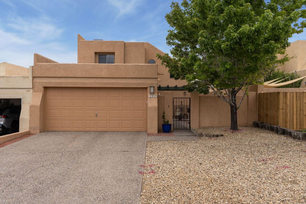 4809 Manitoba Court NE, Albuquerque, NM 87111