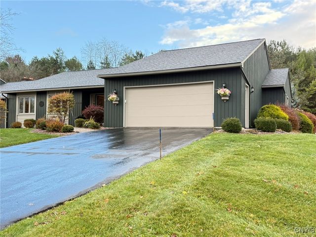 116 Spyglass Lane, Manlius, NY 13066