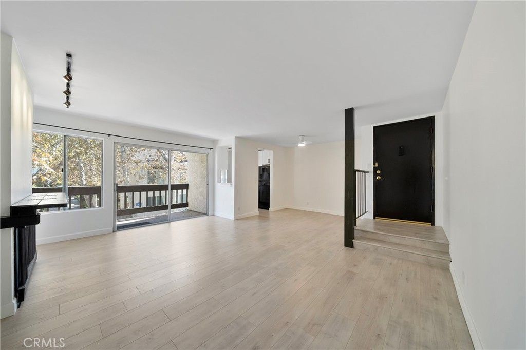 11212 Summertime Lane, Culver City, CA 90230